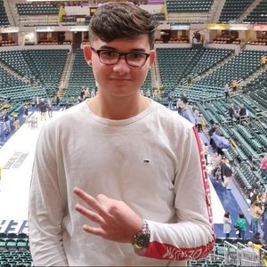 Meet your Posher, Andy